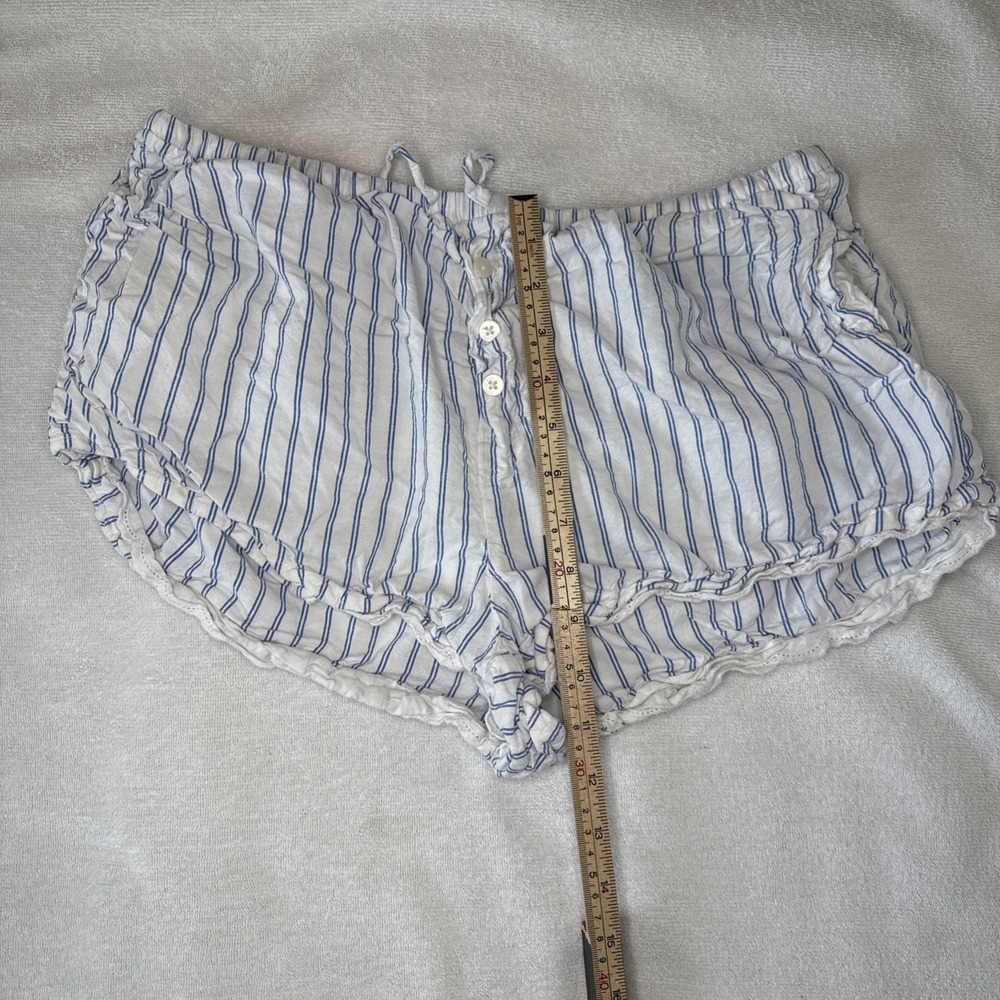 Pajama Shorts Women's Medium White Blue Stripe Ruffle Hem Button Front - Picture 7 of 7